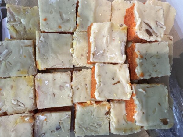 Fresh gajar barfi 450-500 gr